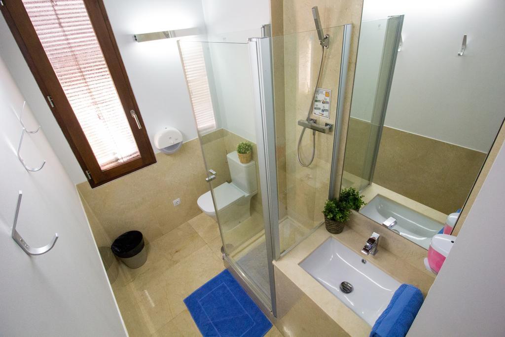 Apartamento En El Corazon De Granada Otel Dış mekan fotoğraf